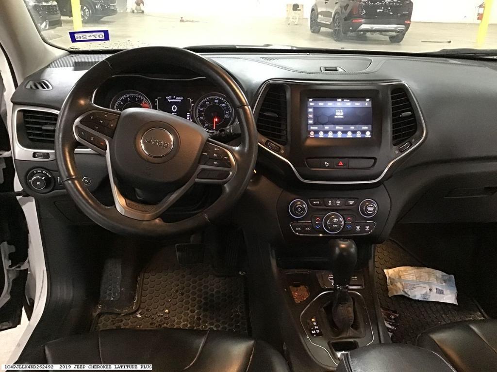 used 2019 Jeep Cherokee car, priced at $18,124