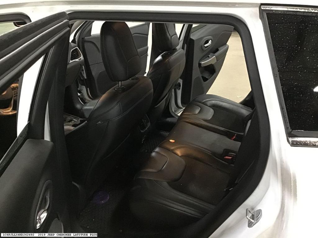 used 2019 Jeep Cherokee car, priced at $18,124