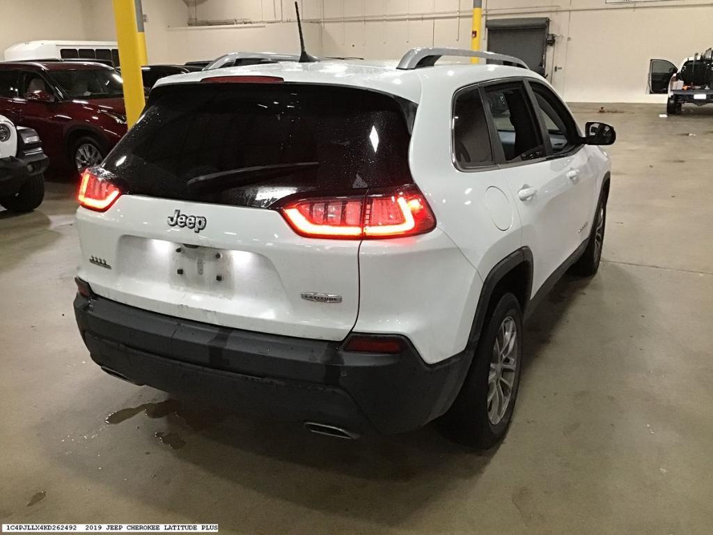 used 2019 Jeep Cherokee car, priced at $18,124