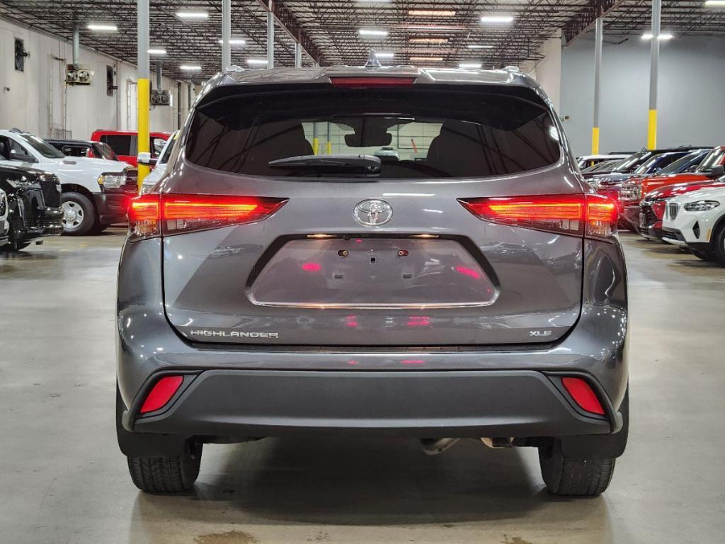 used 2022 Toyota Highlander car, priced at $32,661
