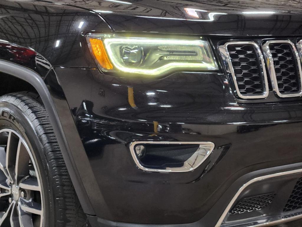 used 2017 Jeep Grand Cherokee car, priced at $15,646