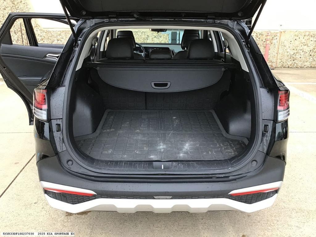 used 2025 Kia Sportage car, priced at $26,275