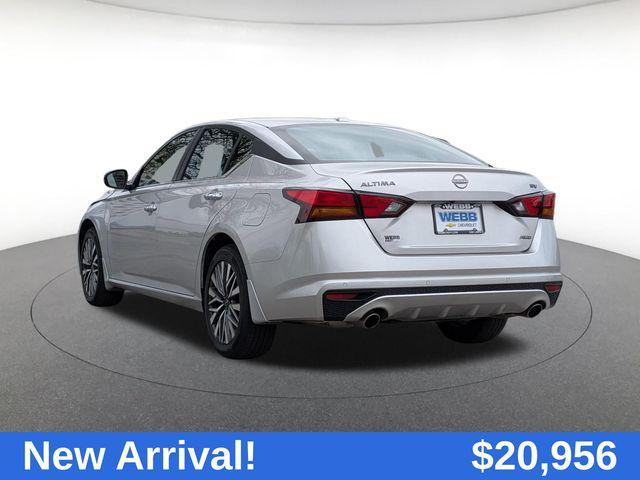 used 2023 Nissan Altima car, priced at $20,956