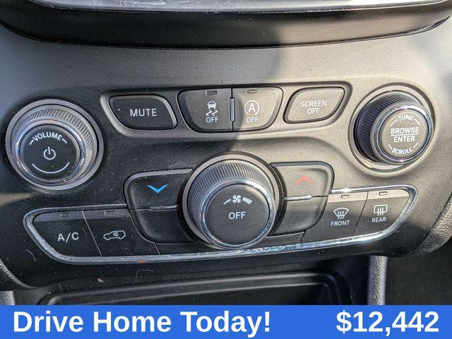 used 2020 Jeep Cherokee car, priced at $12,442