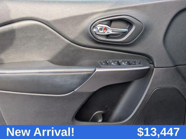 used 2020 Jeep Cherokee car, priced at $13,447