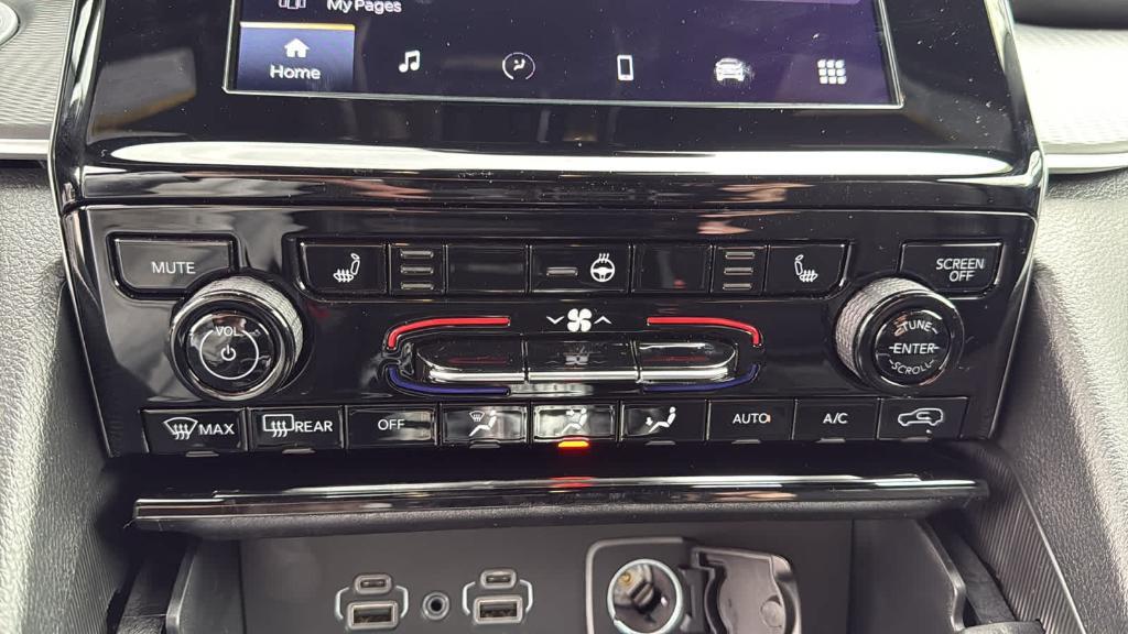 new 2025 Jeep Grand Cherokee L car, priced at $48,375