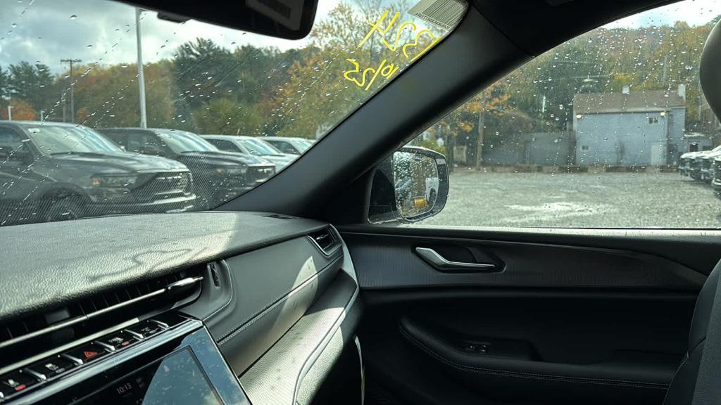 new 2025 Jeep Grand Cherokee L car, priced at $47,780