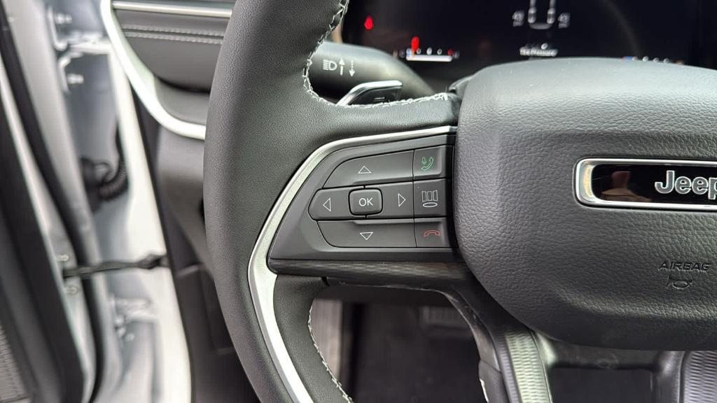 new 2025 Jeep Grand Cherokee L car, priced at $47,780