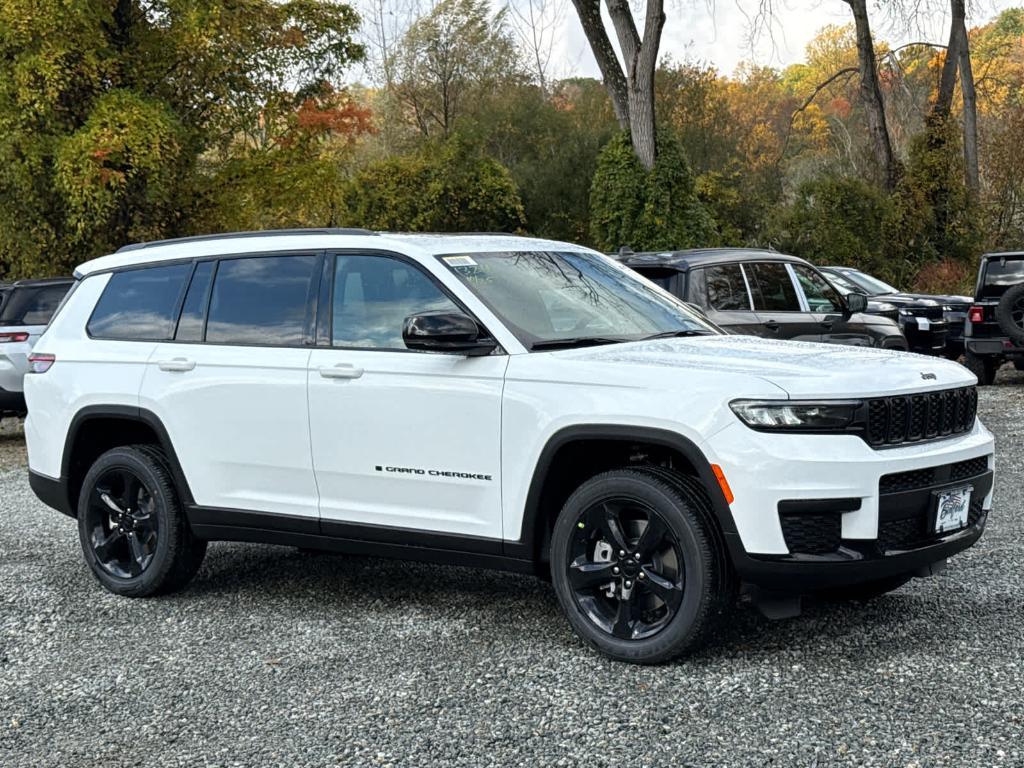 new 2025 Jeep Grand Cherokee L car, priced at $47,780