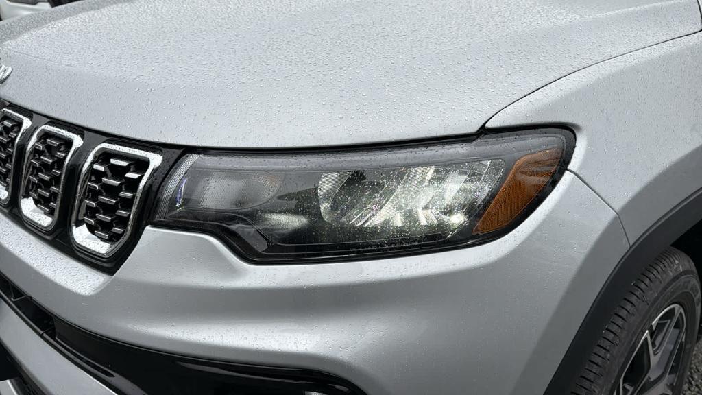 new 2026 Jeep Compass car, priced at $34,480