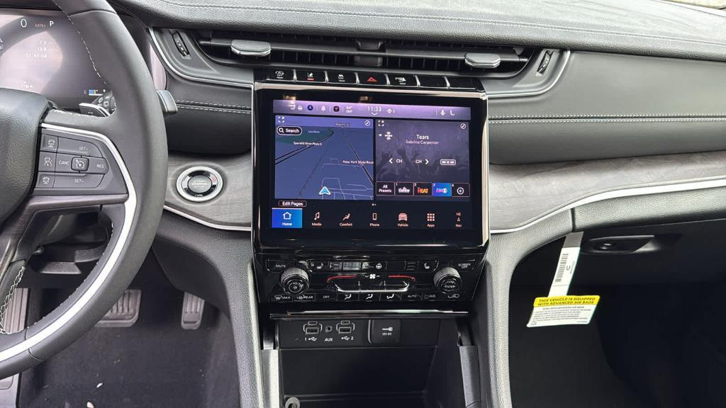 new 2025 Jeep Grand Cherokee car, priced at $48,260