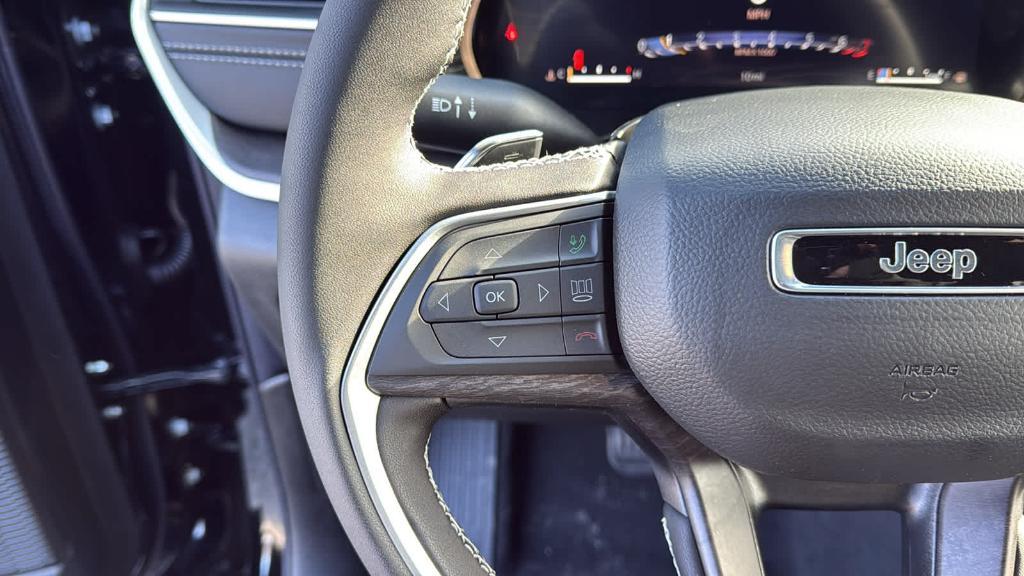 new 2025 Jeep Grand Cherokee L car, priced at $52,835