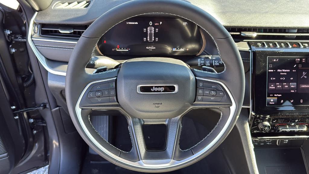 new 2025 Jeep Grand Cherokee car, priced at $46,625