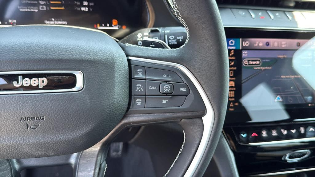 new 2026 Jeep Grand Cherokee car, priced at $47,945