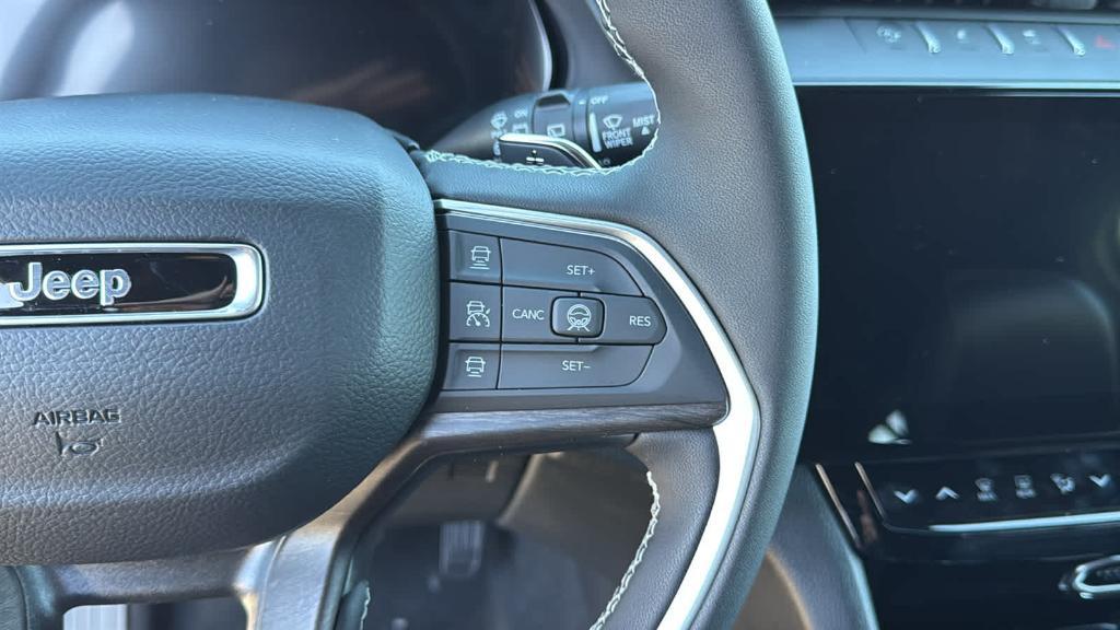 new 2026 Jeep Grand Cherokee car, priced at $49,475