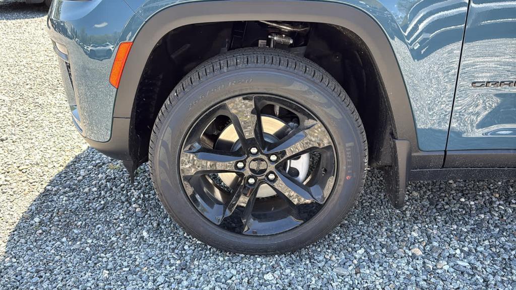 new 2026 Jeep Grand Cherokee car, priced at $49,910