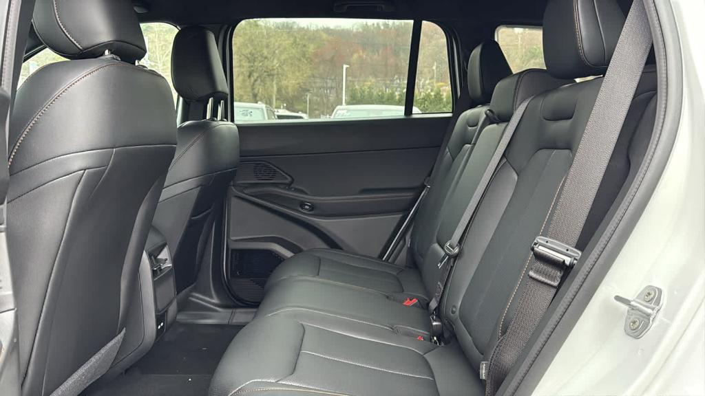 new 2026 Jeep Cherokee car, priced at $42,215