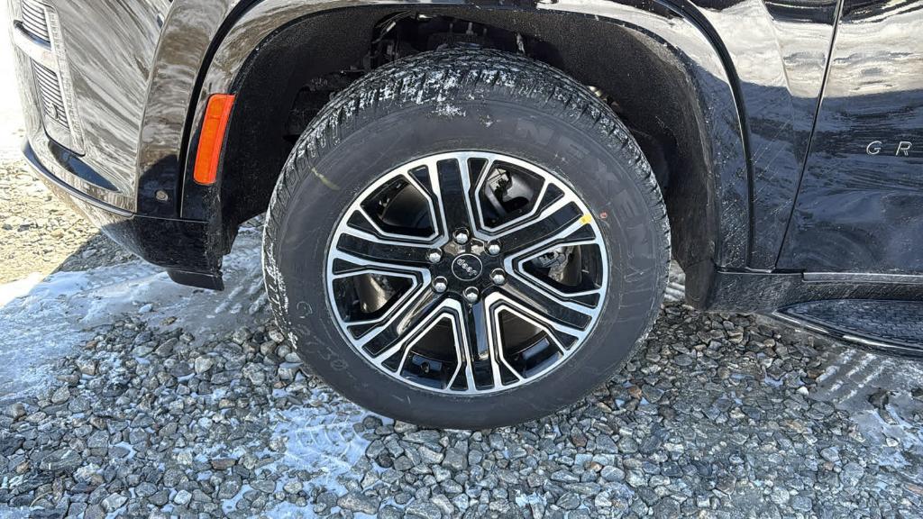 new 2026 Jeep Grand Wagoneer car, priced at $72,250