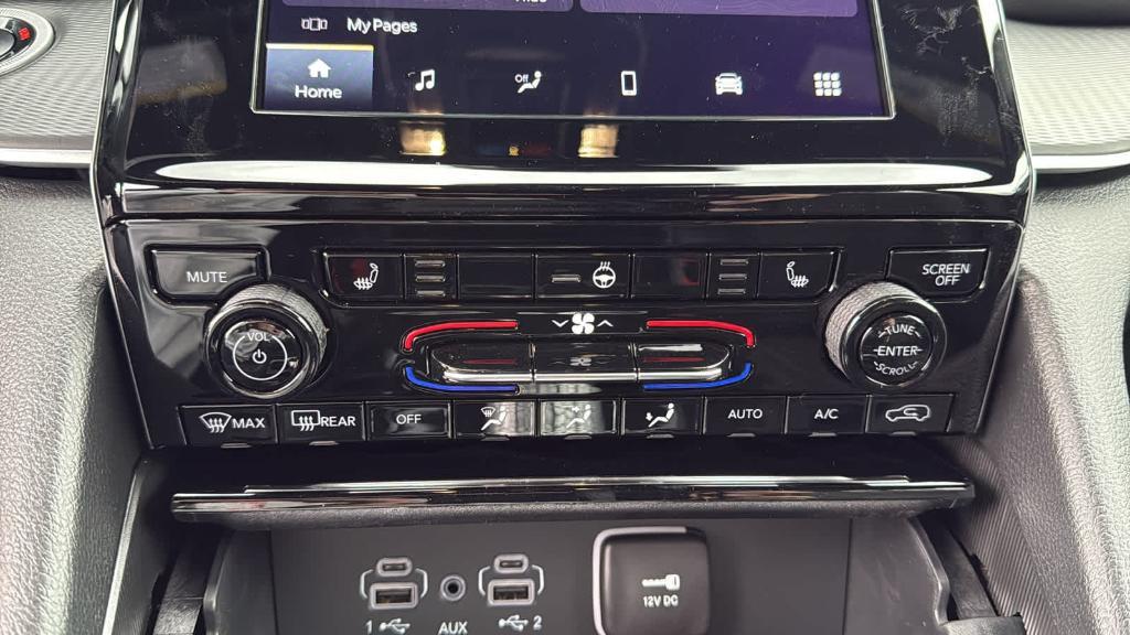 new 2025 Jeep Grand Cherokee car, priced at $46,625