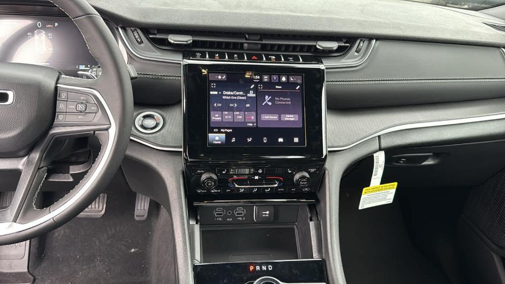 new 2025 Jeep Grand Cherokee car, priced at $46,625