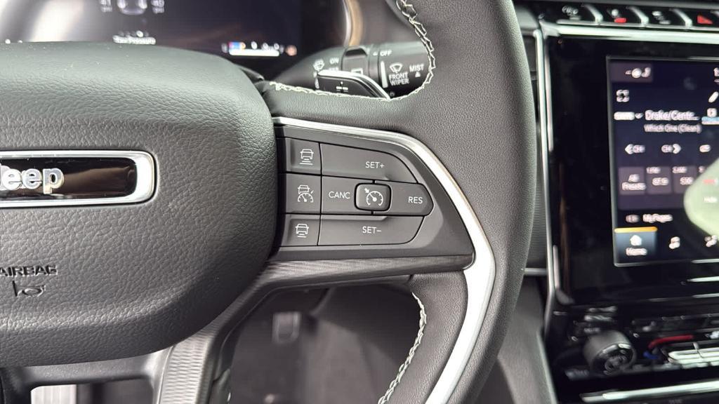 new 2025 Jeep Grand Cherokee car, priced at $46,625