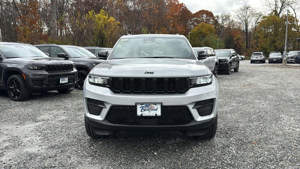 new 2025 Jeep Grand Cherokee car, priced at $46,625
