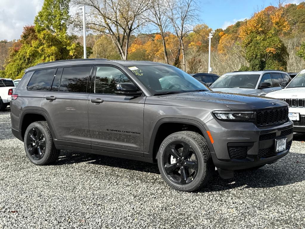 new 2025 Jeep Grand Cherokee L car, priced at $48,375