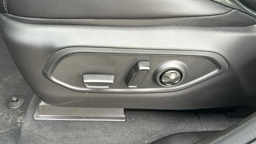 new 2025 Jeep Grand Cherokee L car, priced at $48,375