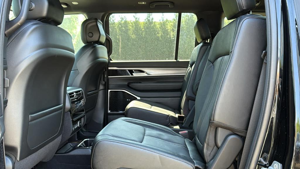 new 2026 Jeep Grand Wagoneer car, priced at $76,475