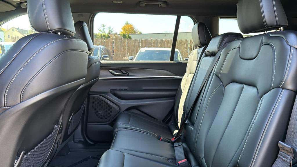 new 2025 Jeep Grand Cherokee L car, priced at $53,085