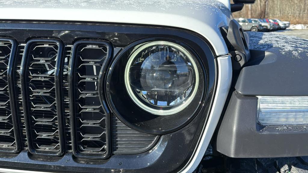 new 2026 Jeep Wrangler car, priced at $52,585