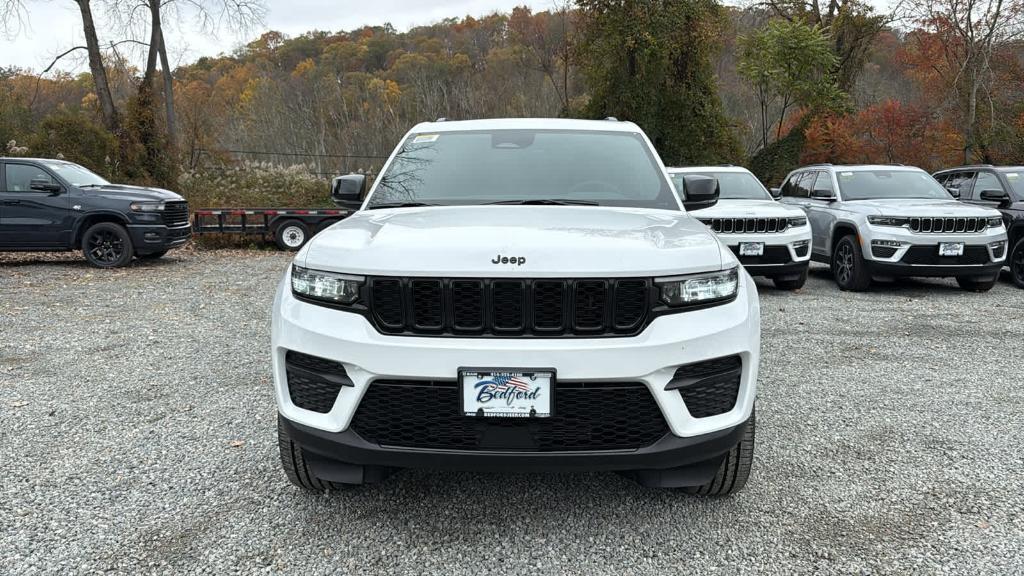 new 2025 Jeep Grand Cherokee car, priced at $46,030