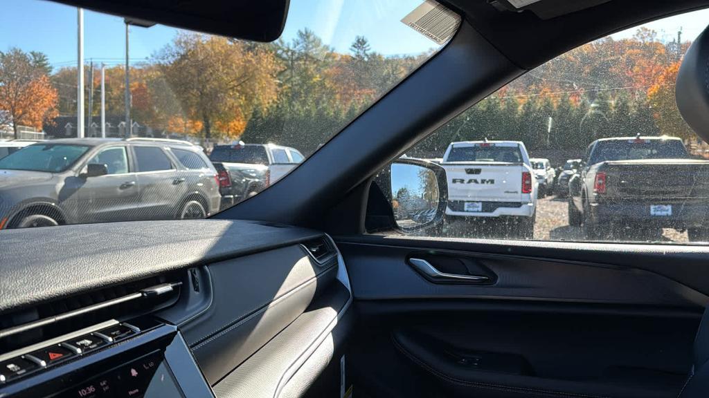 new 2025 Jeep Grand Cherokee L car, priced at $48,375