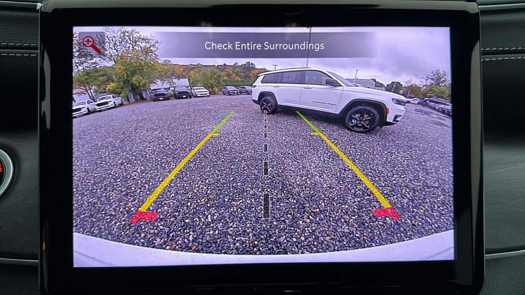 new 2025 Jeep Grand Cherokee car, priced at $49,640