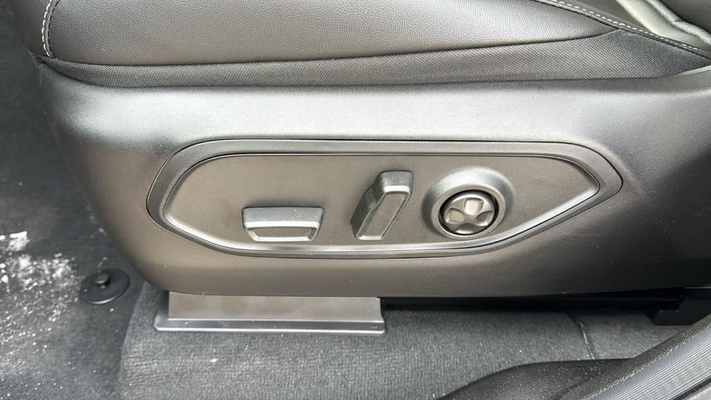 new 2025 Jeep Grand Cherokee L car, priced at $50,860