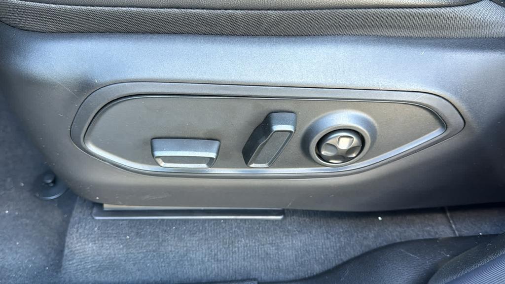 new 2025 Jeep Grand Cherokee car, priced at $48,260