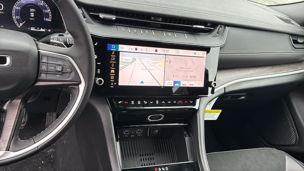 new 2026 Jeep Grand Cherokee car, priced at $48,695