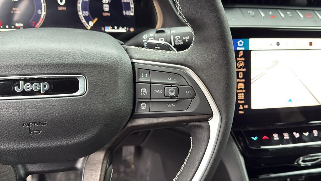 new 2026 Jeep Grand Cherokee car, priced at $48,695