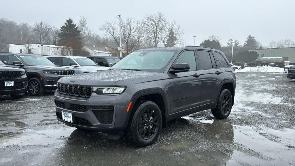 new 2026 Jeep Grand Cherokee car, priced at $48,695