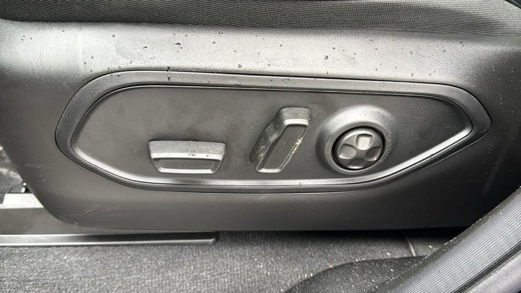 new 2026 Jeep Grand Cherokee car, priced at $53,330