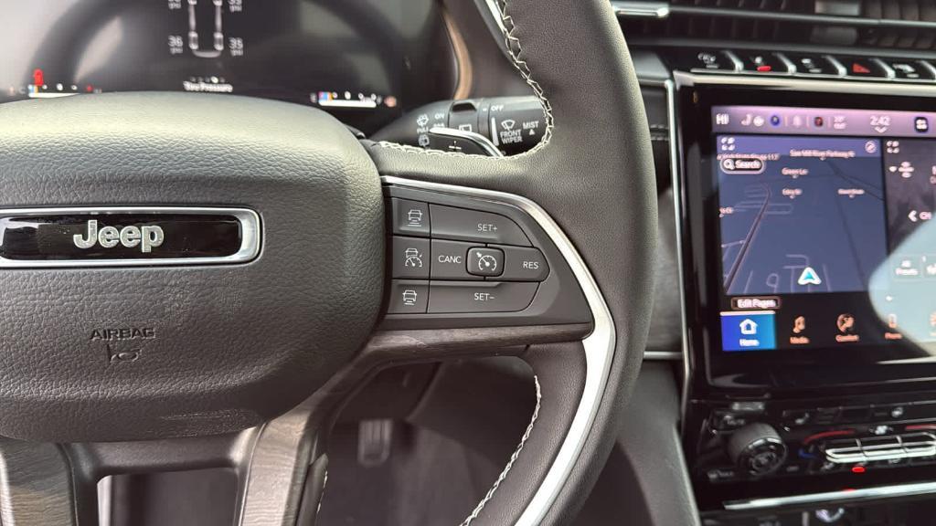 new 2025 Jeep Grand Cherokee L car, priced at $50,610