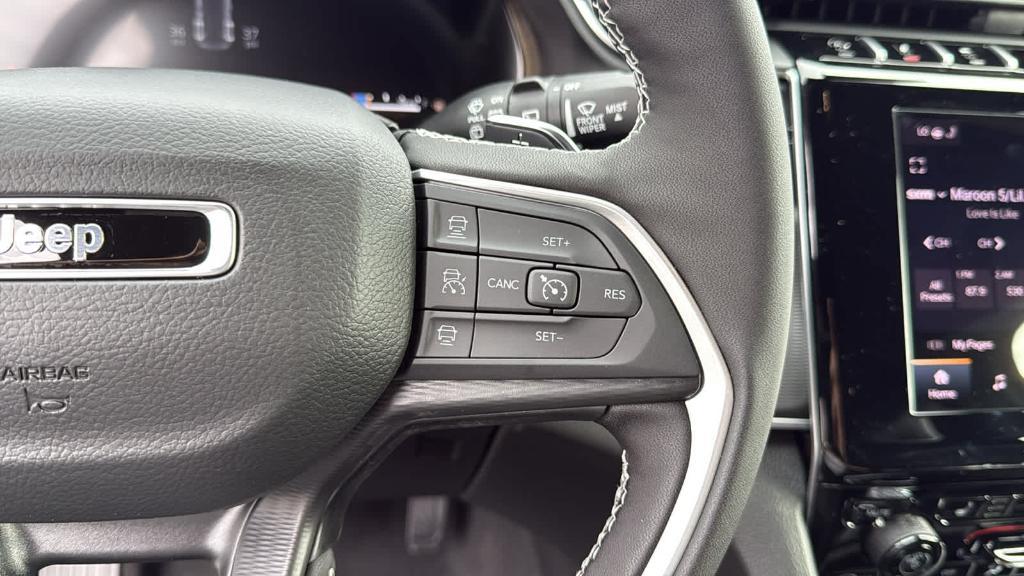 new 2025 Jeep Grand Cherokee car, priced at $46,625