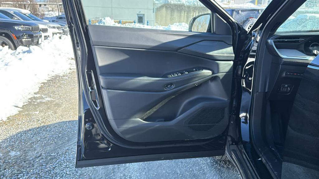 new 2026 Jeep Cherokee car, priced at $43,905