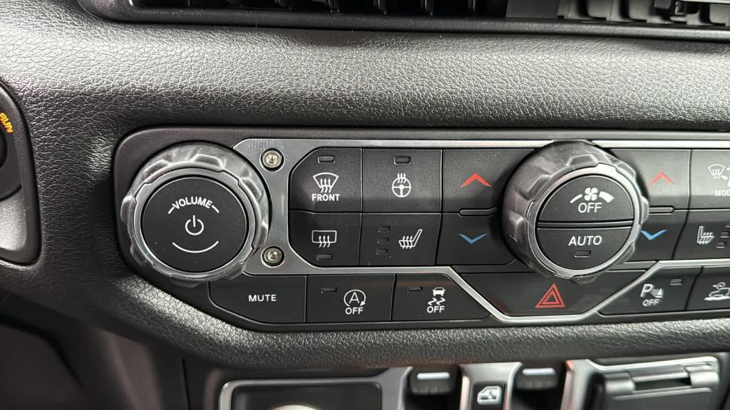 new 2026 Jeep Wrangler car, priced at $51,675