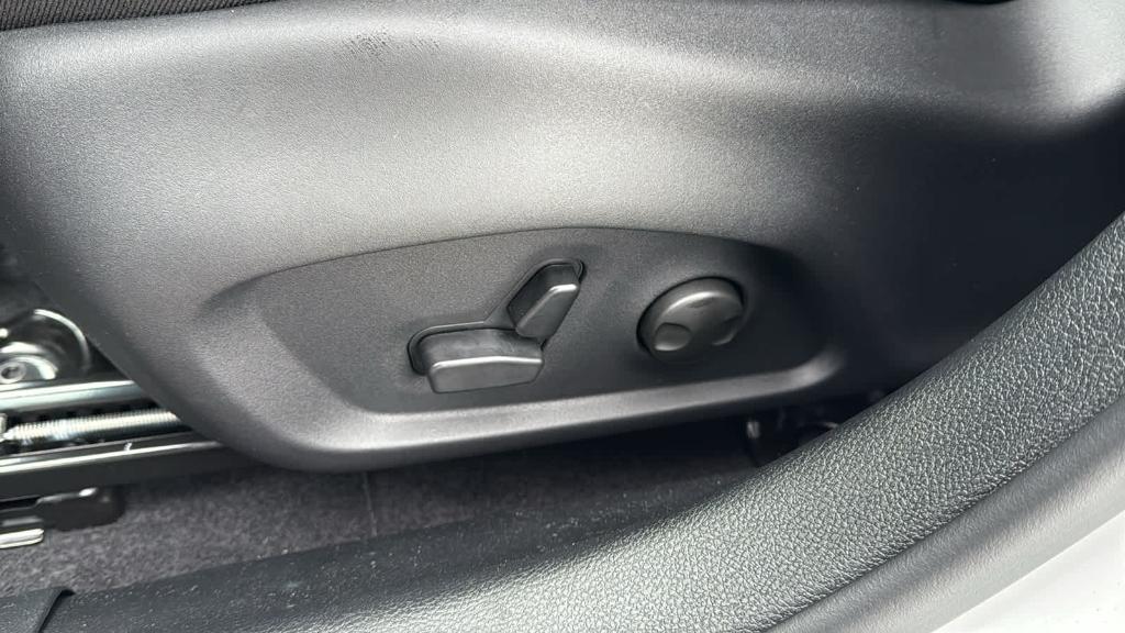 new 2026 Jeep Compass car, priced at $33,885