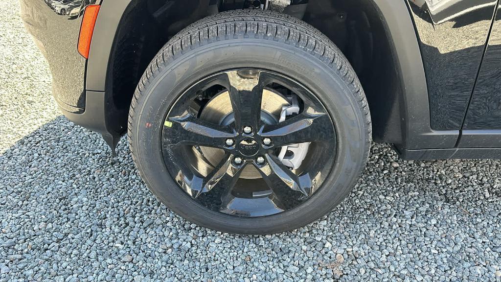 new 2025 Jeep Grand Cherokee L car, priced at $52,635