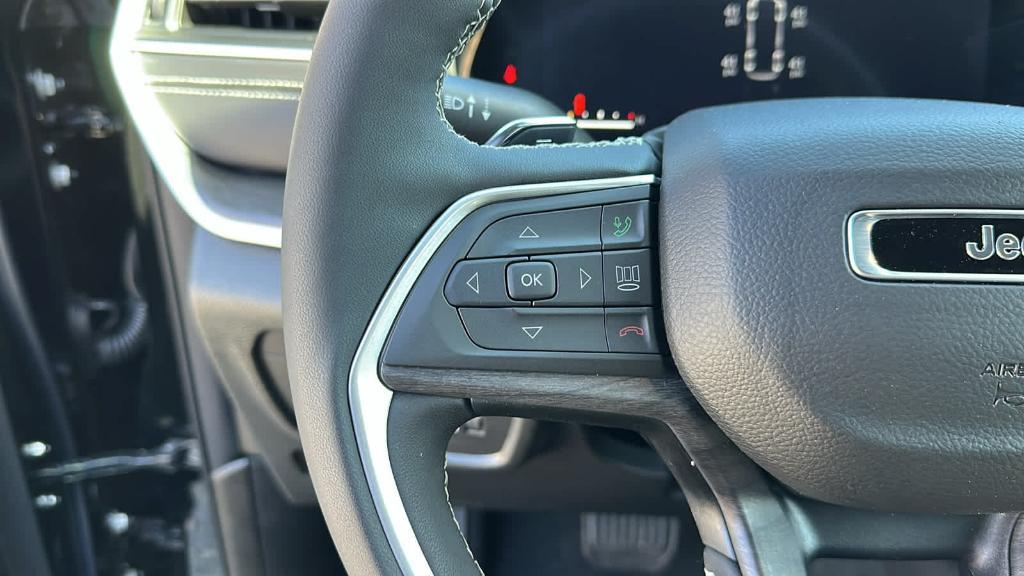 new 2025 Jeep Grand Cherokee L car, priced at $52,635