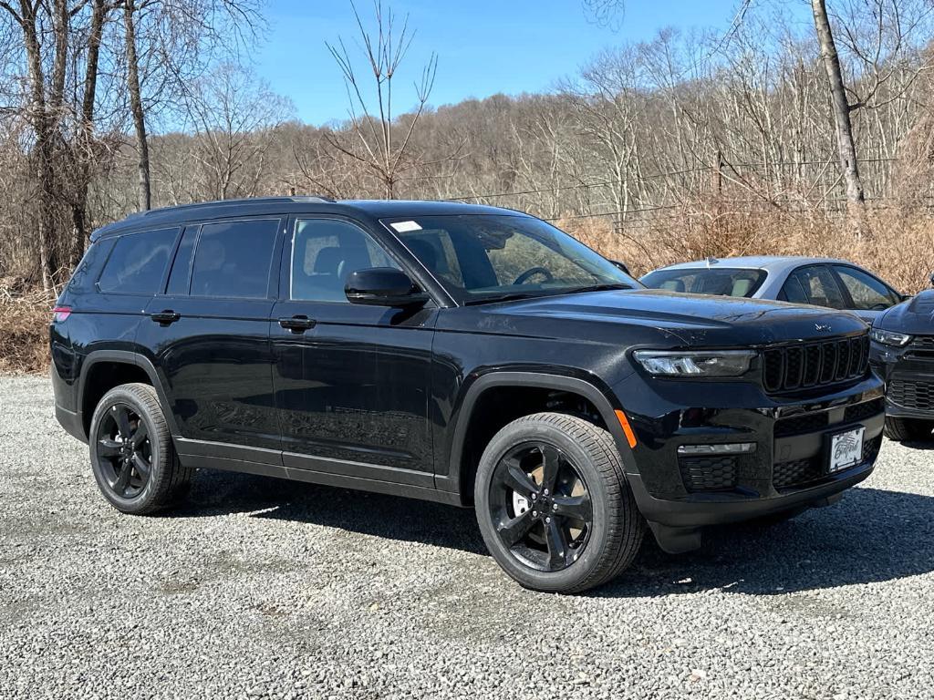 new 2025 Jeep Grand Cherokee L car, priced at $52,635