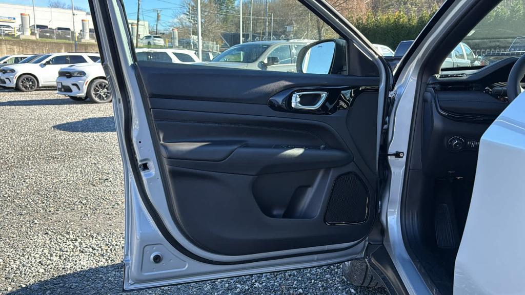 new 2026 Jeep Compass car, priced at $36,700