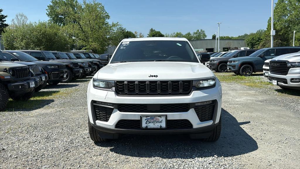 new 2026 Jeep Grand Cherokee car, priced at $49,405